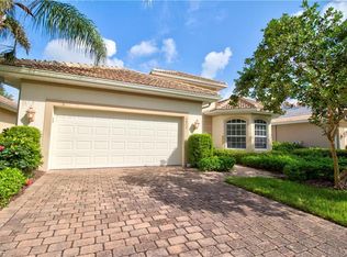 6802 Bent Grass Dr, Naples, FL 34113