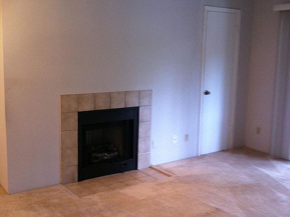 3rd image of 325 Forestway 307 Cir