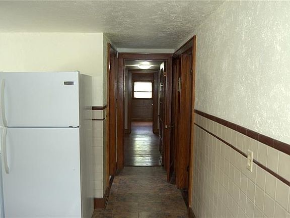 5th image of 4 Jefferson Ave