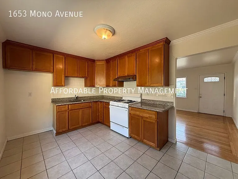 1653 Mono Ave — Photo 6