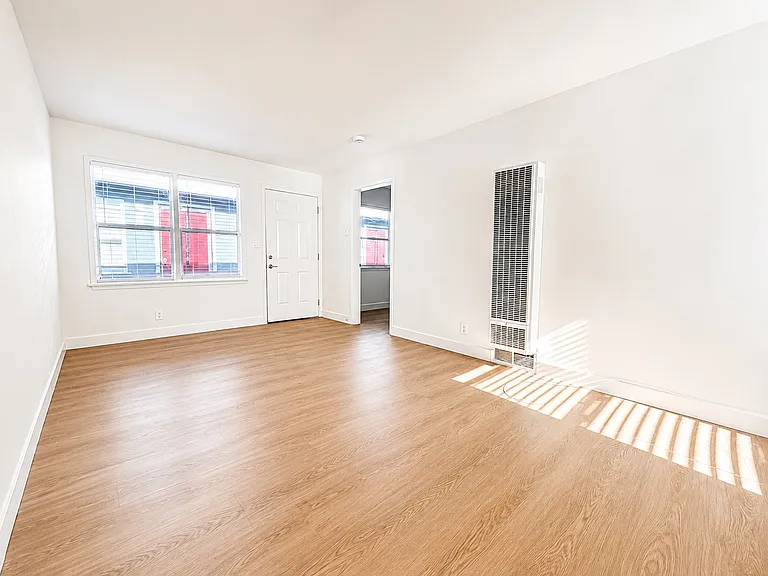 345 E 20th St #3 — Photo 8