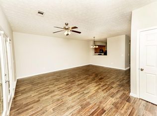 4113 Stone Trace Dr, East Pt, GA 30344