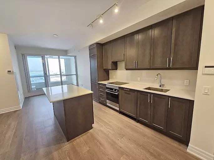 2nd image of 9085 Jane St #417P