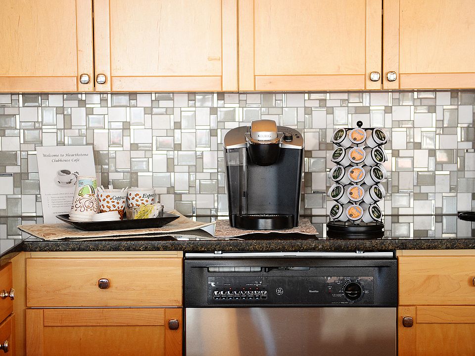 Hearthstone Apartments and Townhomes Apartment Rentals Apple Valley