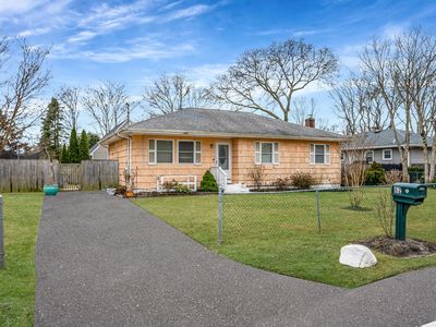 62 Beaver Dam Road, Bellport, NY, 11713