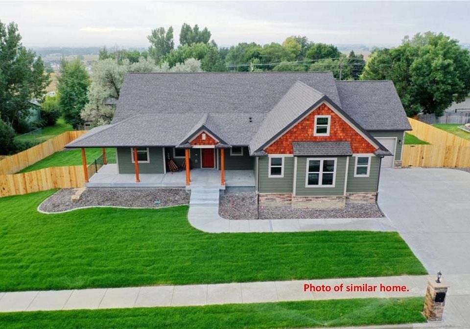 2nd image of 4210 Arrowwood Dr