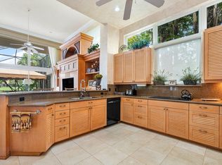 23 Saint James Dr, Palm Beach Gardens, FL 33418