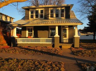 1011 Avenue G, Fort Madison, IA 52627