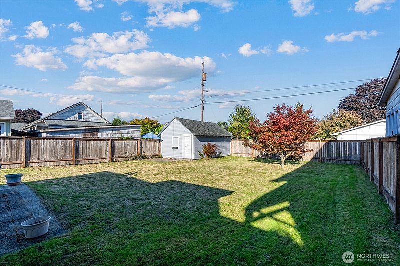 4th image of 336 3rd Avenue SW