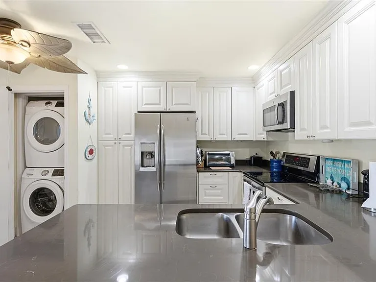 5191 Salmon Dr SE #B — Photo 9