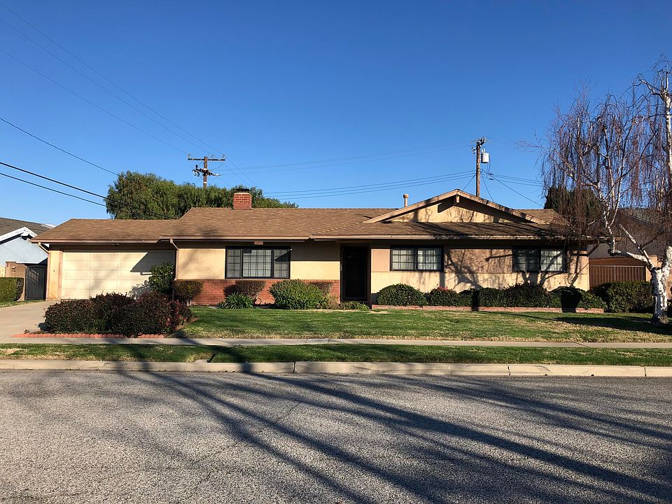 1st image of 798 Gerst Dr