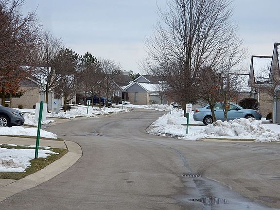 4th image of 7519 Green Meadow Ln #116