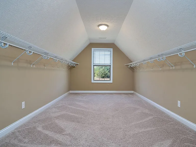430 Knox Ave — Photo 28