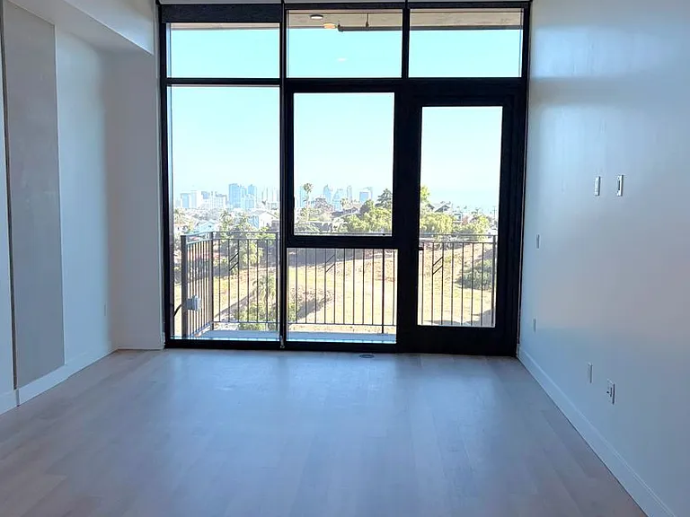 Rainford Apartments — Photo 61