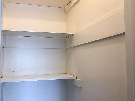 5th image of 3538 Alden Way APT 3