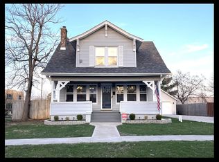 902 Jackson St, Macon, MO 63552