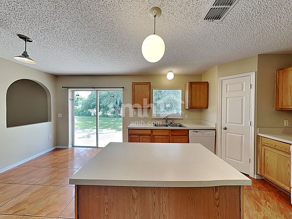 3rd image of 249 Winding Cove Ave