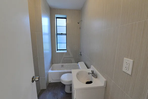 Rented by Peter Ashe | media 12