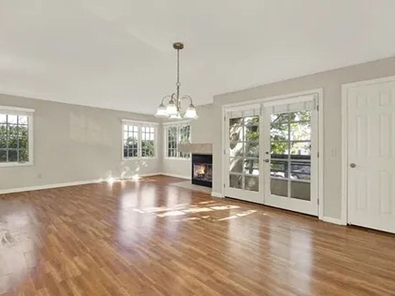 4th image of 3104 Dickens St #1314
