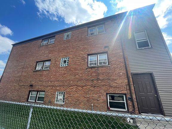 3rd image of 1554 N 43rd Ave