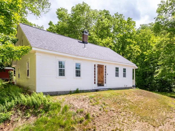 92 Corliss Hill Road, Meredith, NH 03253