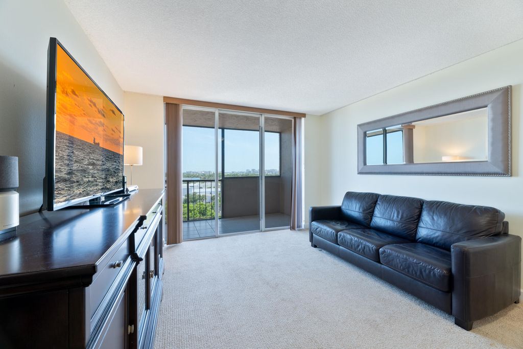 777 S Federal Highway #RP906, photo 5
