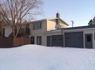 122 7th St SW, Beach, ND 58621