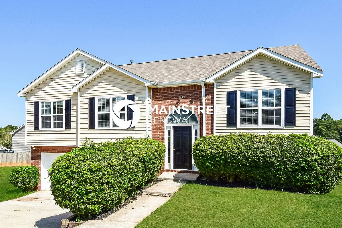Front View - 2526 Meadow Brooke Ct