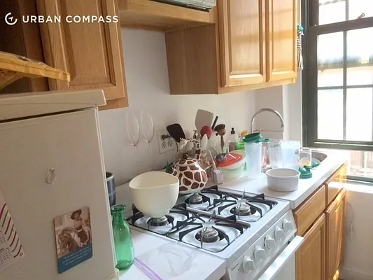 Rented by Compass | media 21