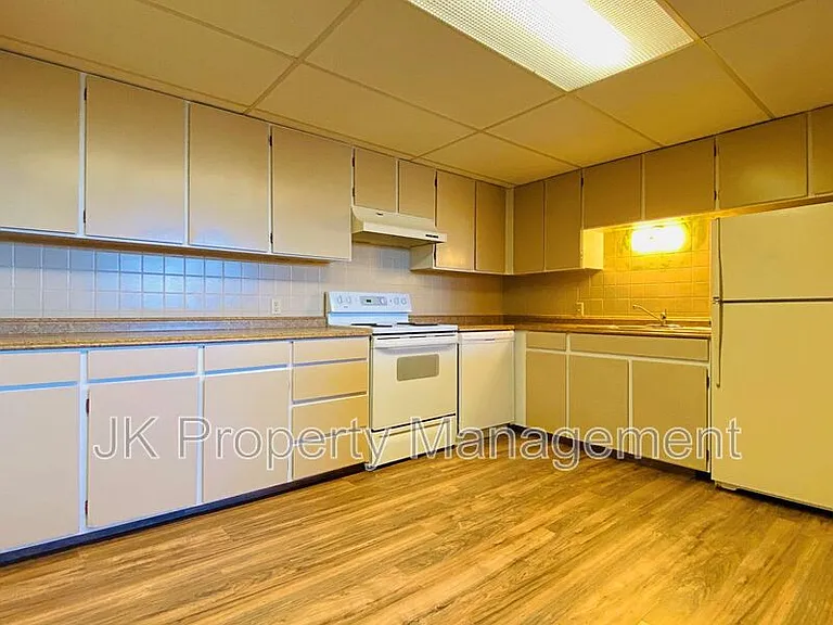 1401 2b St S #21 — Photo 6