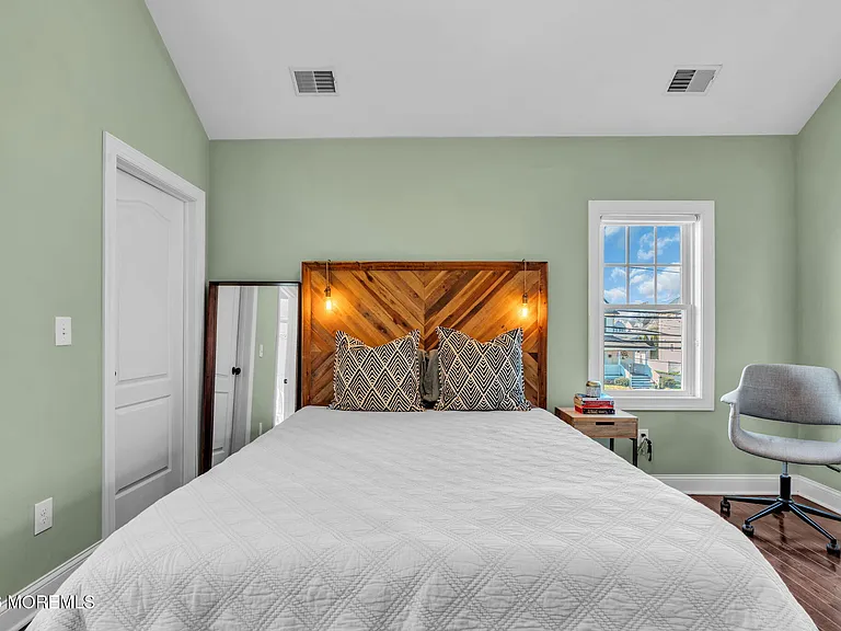 510 Lareine Ave — Photo 22