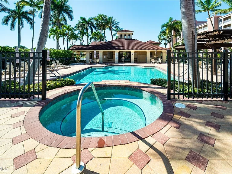 11620 Court Of Palms Dr #403 — Photo 24