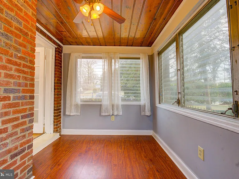 6916 New Hampshire Ave — Photo 7