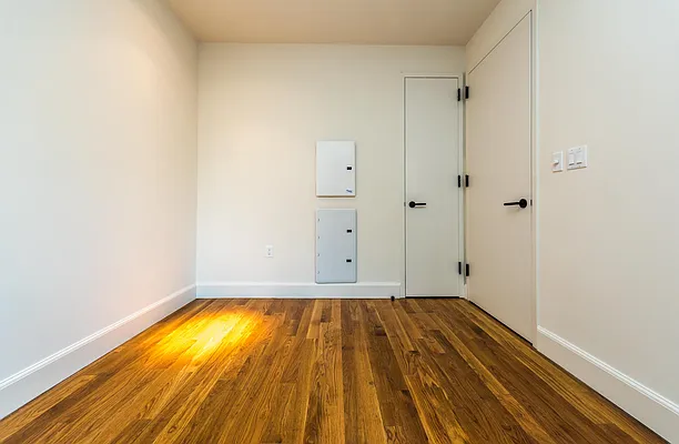 Rented by Nooklyn NYC LLC | media 66