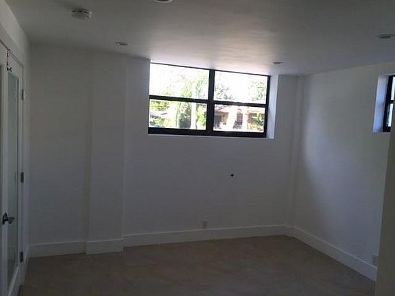 5th image of 1120 NE 155th St