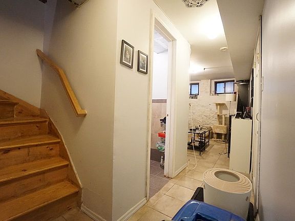5th image of 817 Saint Johns Pl #1F