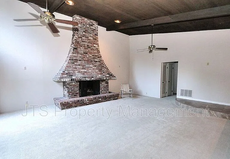 1060 Sand Bar Cir — Photo 12