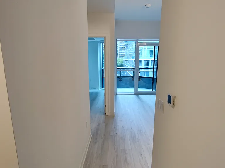 110 Broadway Ave #402S — Photo 20