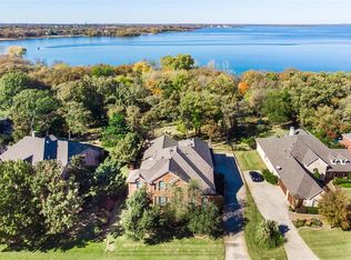 611 Paradise Cv, Shady Shores, TX 76208
