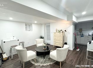 175 Cresthaven Rd #2, Brampton, ON L7A1H4