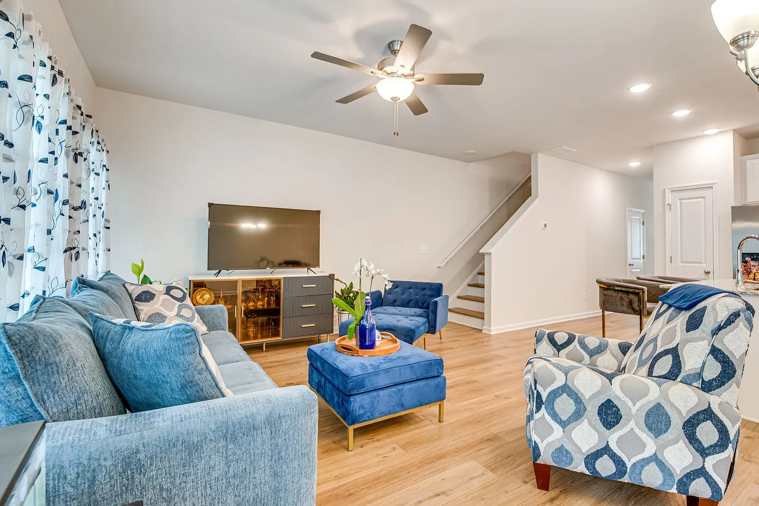 3 bed, 2.0 bath, 1216 sqft, $29,385 — Photo 3
