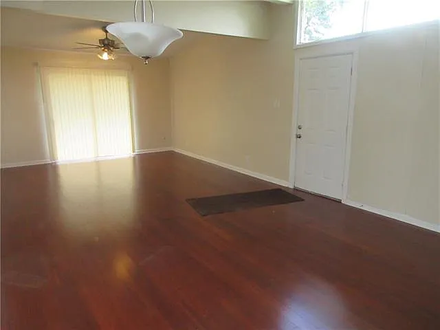 423 E Butterfly Cir — Photo 5