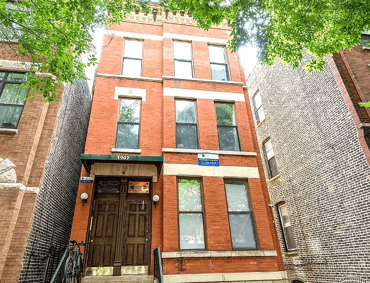 1907 N Sheffield Ave — Photo 8