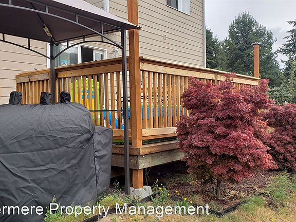 2nd image of 7037 Whistle Ln NE