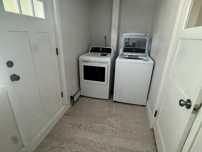 39 Roberts Rd #1 — Photo 6