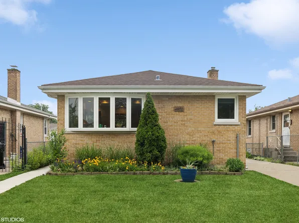 4836 N Mont Clare Ave, Chicago, IL 60656
