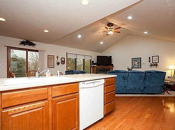 4th image of 5307 SW Somersby Dr