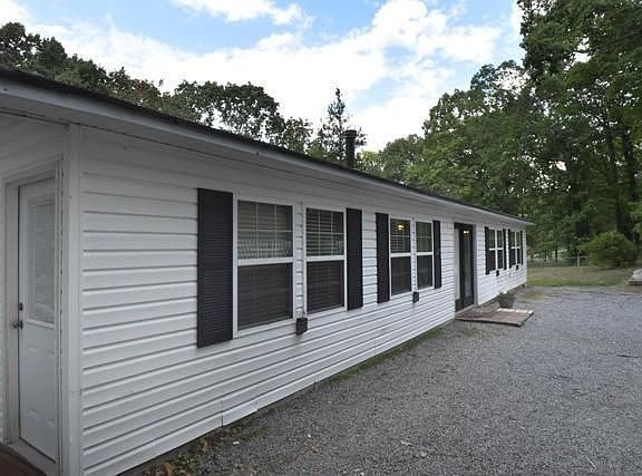 3rd image of 6521 Oak Dr