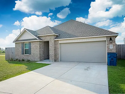 101 Eagle Lake Dr Photo 1