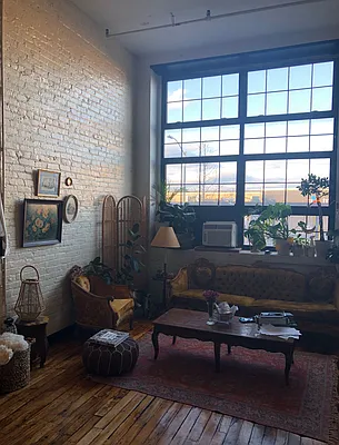 Rented by Carnegie Management Inc | media 18